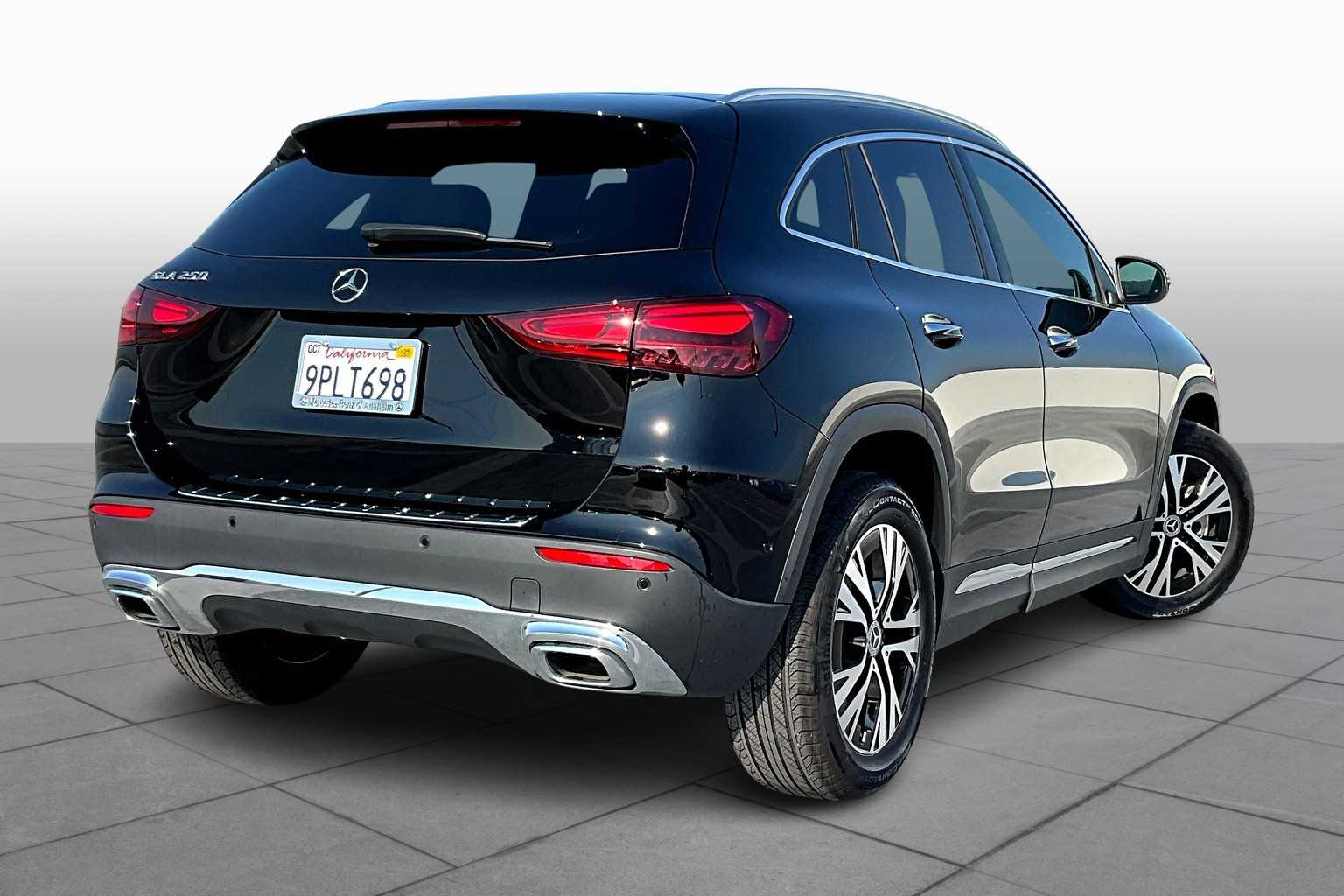2025 Mercedes Benz GLA 250 photo 12