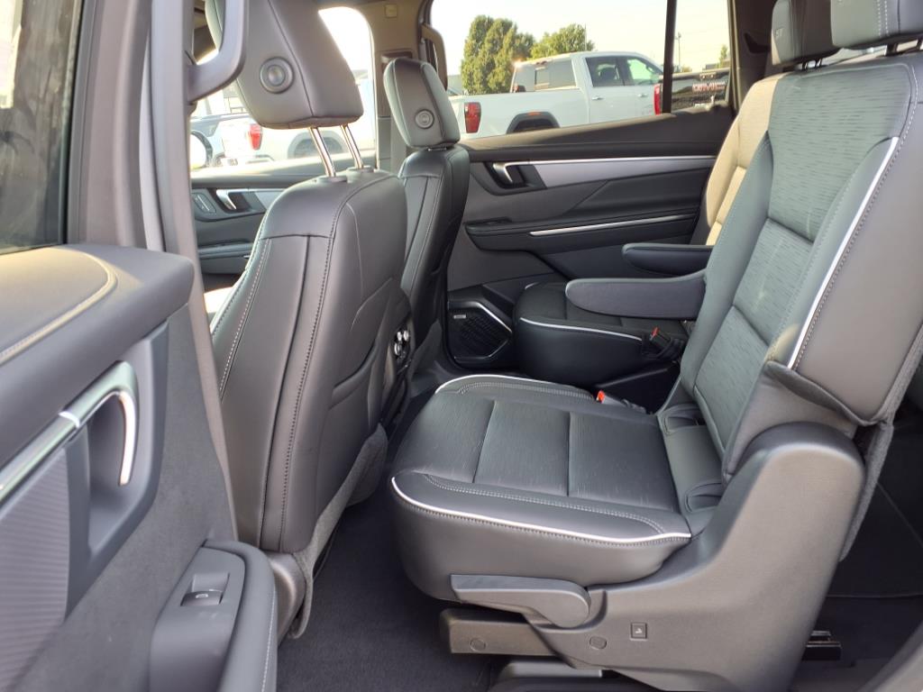 2026 Buick Enclave Sport Touring photo 3