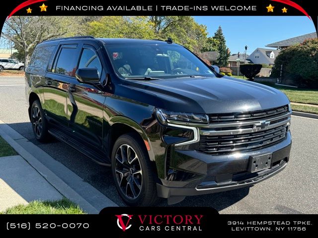 2021 Chevrolet Suburban RST photo 3