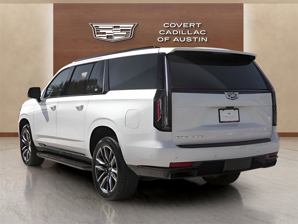 2022 Cadillac Escalade ESV Sport photo 3