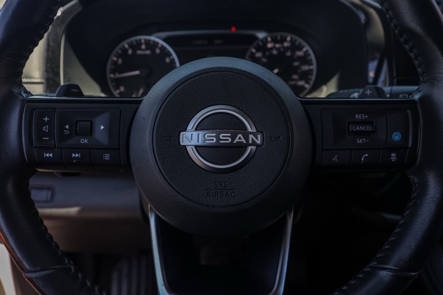 2022 Nissan Pathfinder SV photo 24