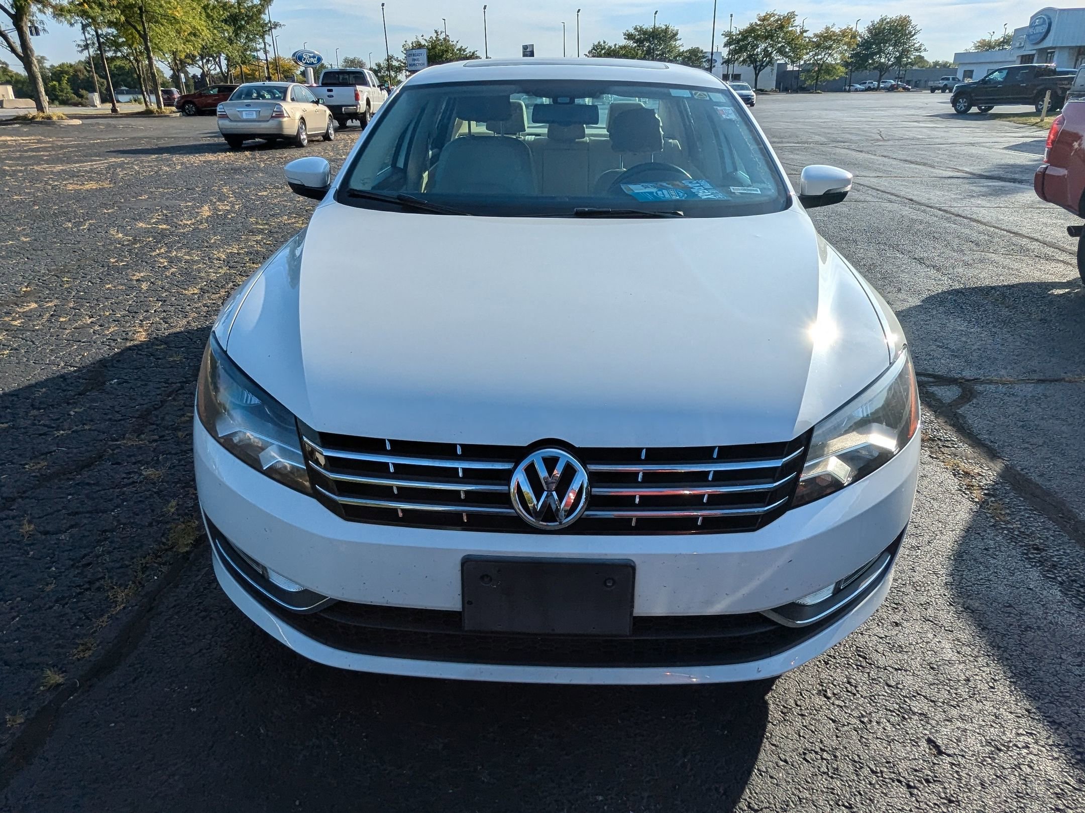 2014 Volkswagen Passat TDI SEL Premium photo 4
