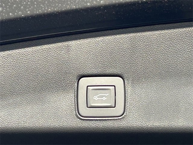 2026 Chevrolet Trailblazer LT photo 2