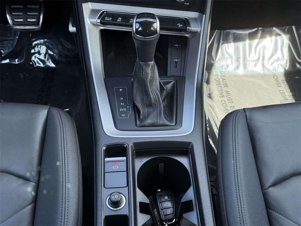 2020 Audi Q3 Premium Plus photo 21