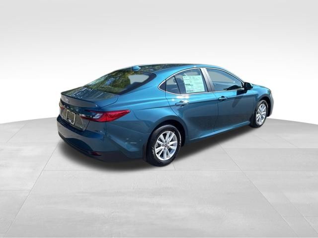 2026 Toyota Camry LE photo 6
