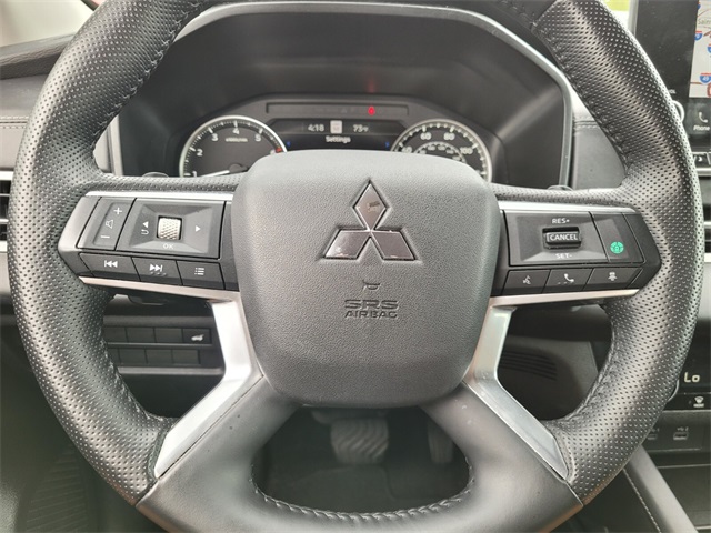2024 Mitsubishi Outlander SE photo 28