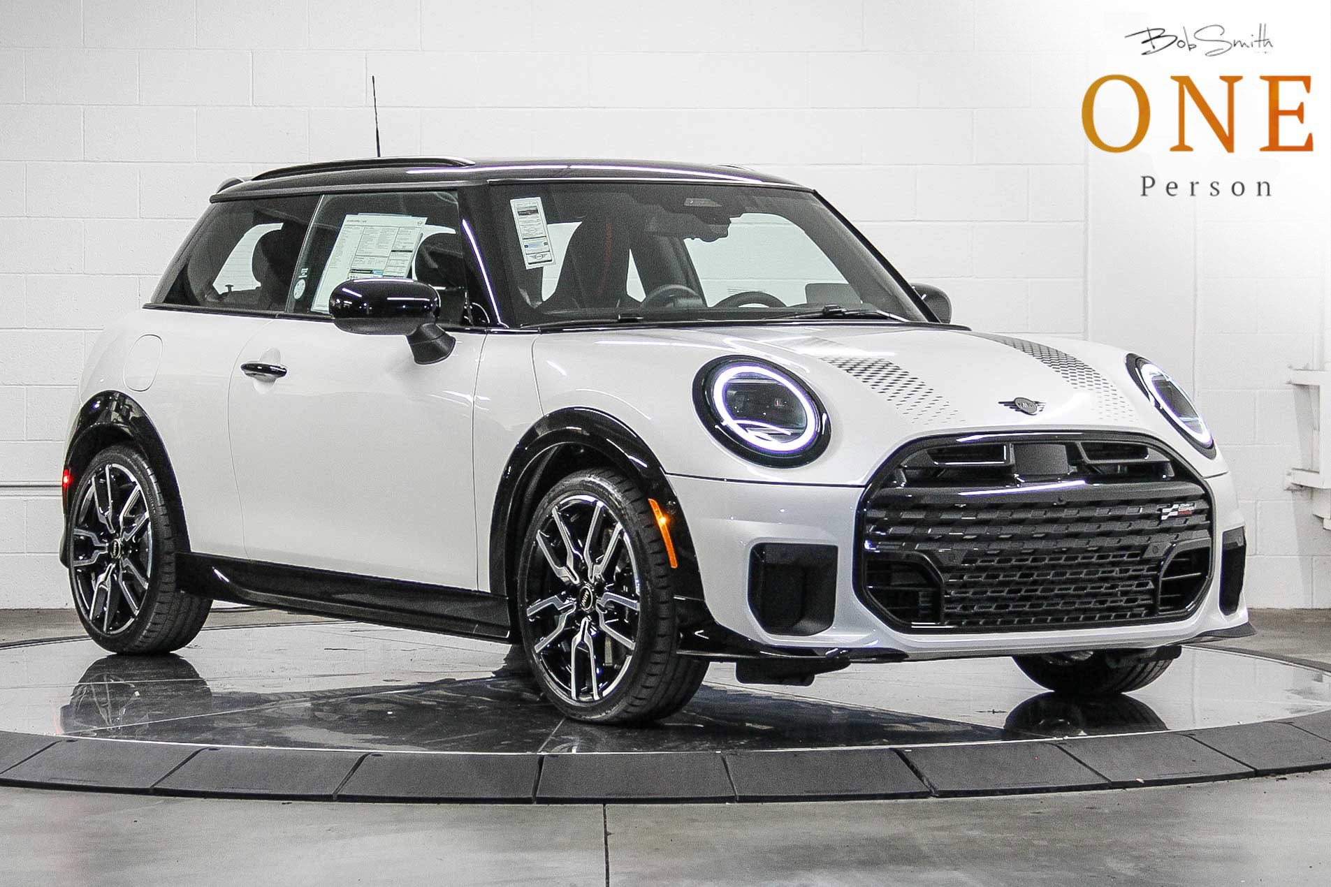 2026 MINI Hardtop 2 Door S's photo