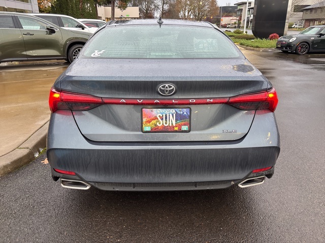 2022 Toyota Avalon XLE photo 4