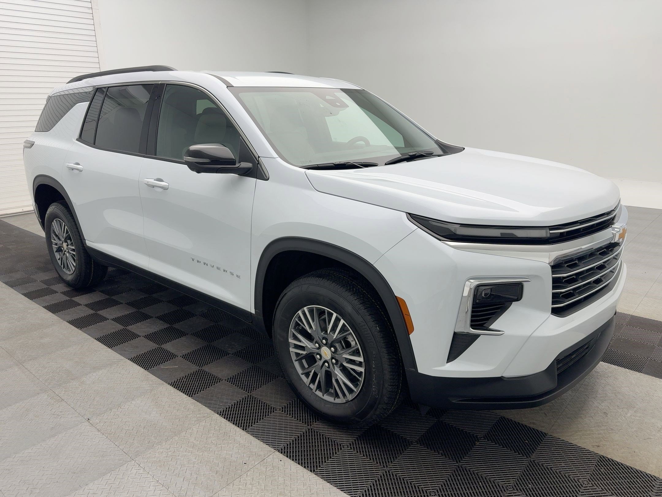 2026 Chevrolet Traverse photo 6