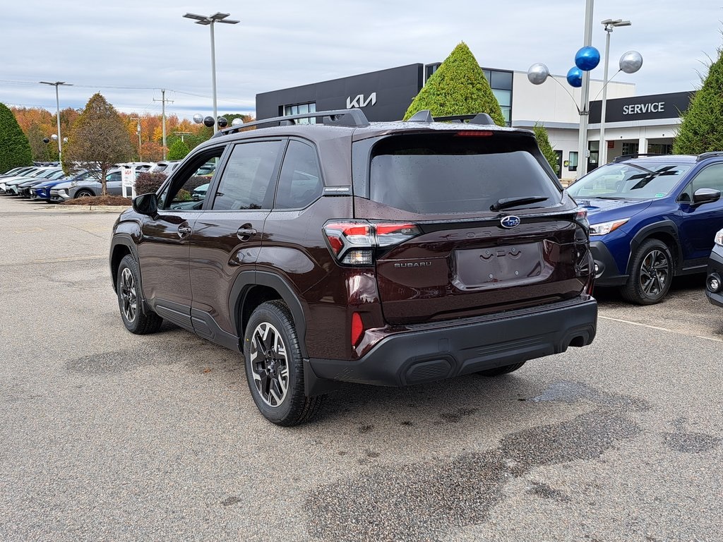 2026 Subaru Forester Premium photo 4