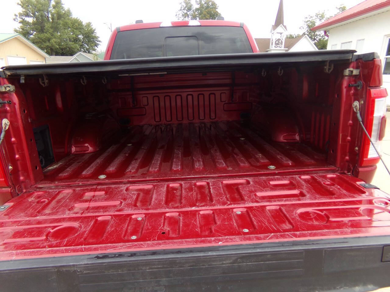 2022 Ford F-150 Lariat photo 9