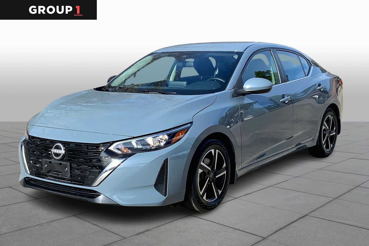 2024 Nissan Sentra SV's photo