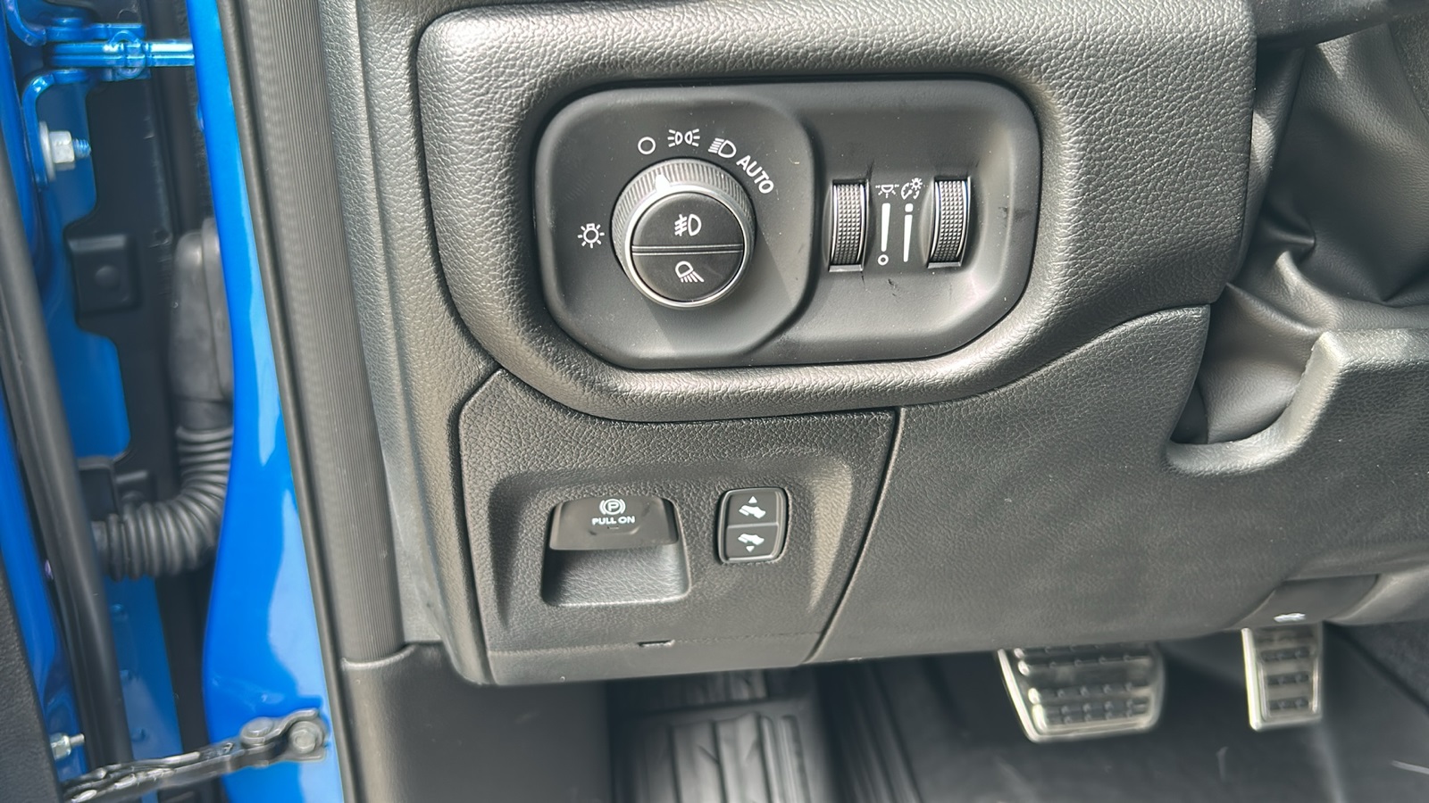 2026 Ram 1500 Rebel photo 14