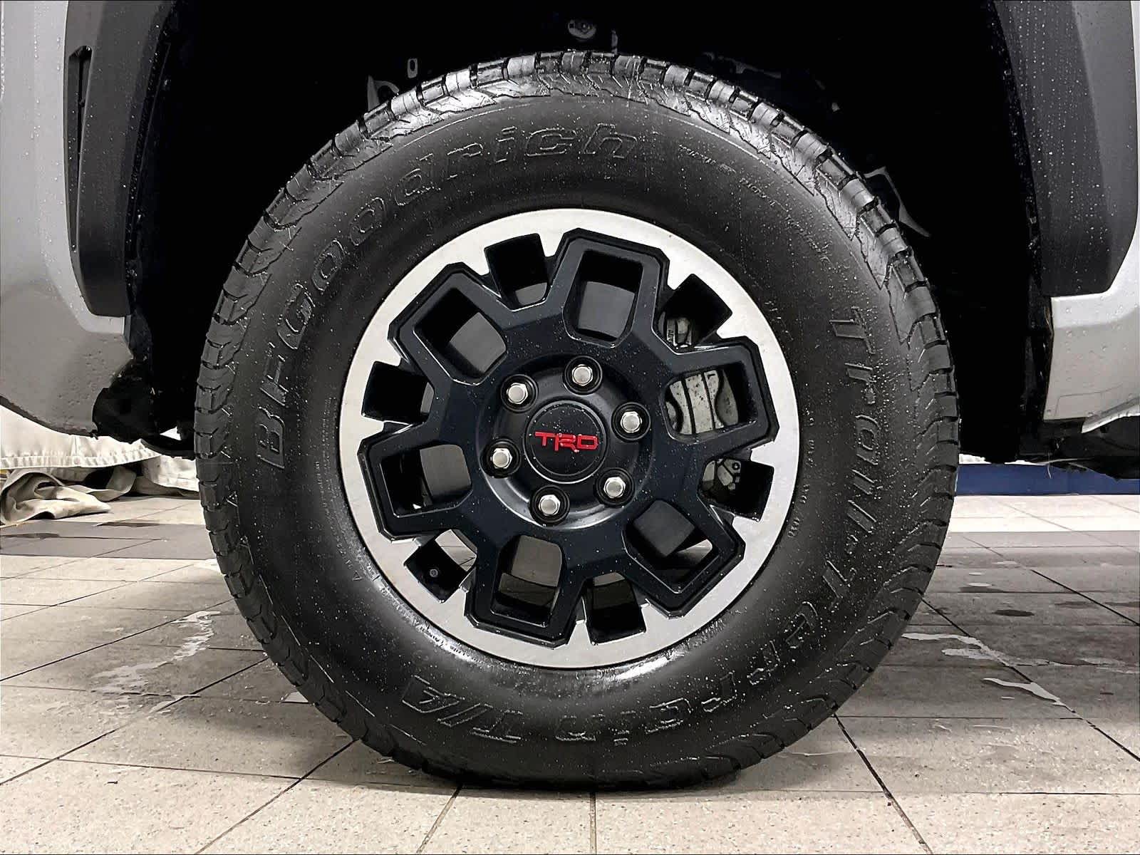 2025 Toyota Tacoma Double Cab TRD Off-Road photo 4