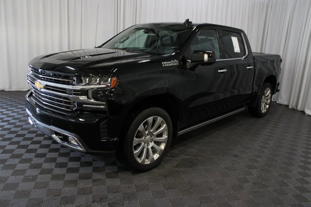 2022 Chevrolet Silverado 1500 High Country photo 3