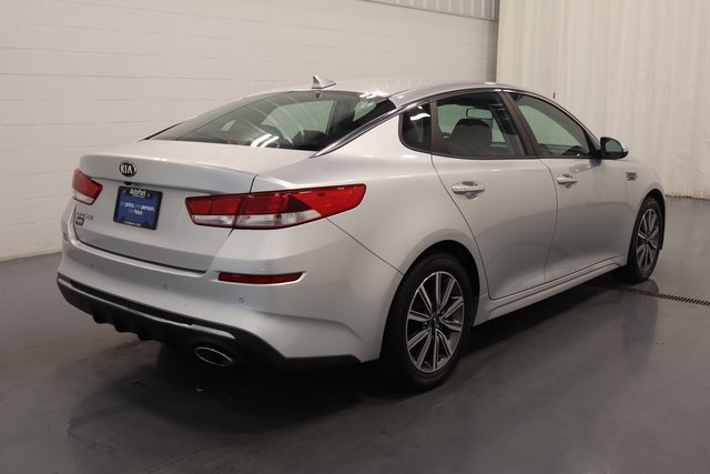 2019 Kia Optima LX photo 8