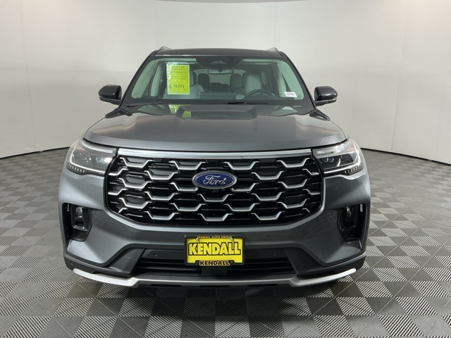 2025 Ford Explorer Platinum photo 2