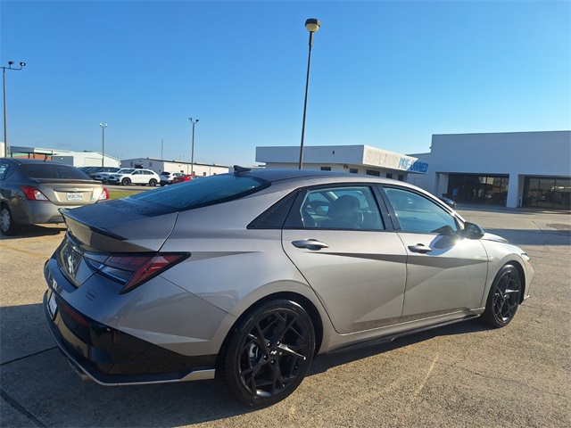 2024 Hyundai Elantra N Line photo 5