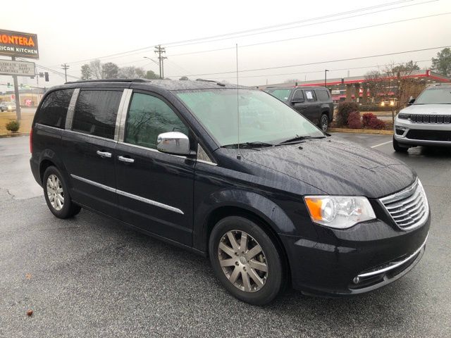2011 Chrysler Town & Country Touring-L