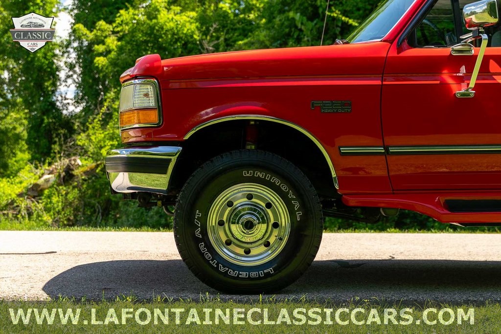 1997 Ford F-250 XLT photo 23