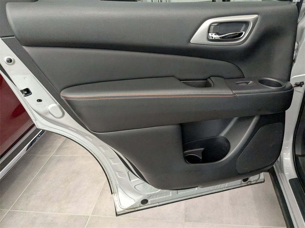 2020 Nissan Pathfinder SL Rock Creek photo 23