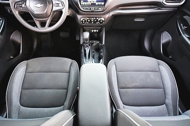 Used 2022 White Chevrolet LT image 19