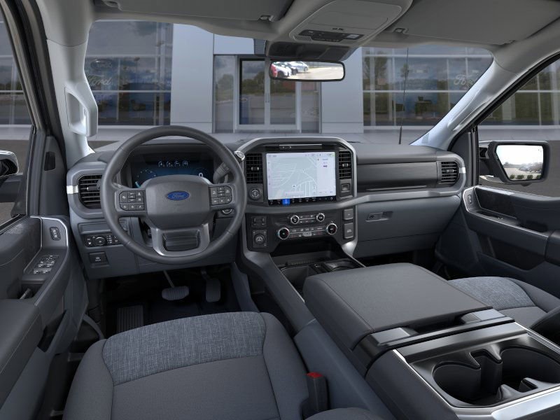 2025 Ford F-150 XLT photo 6