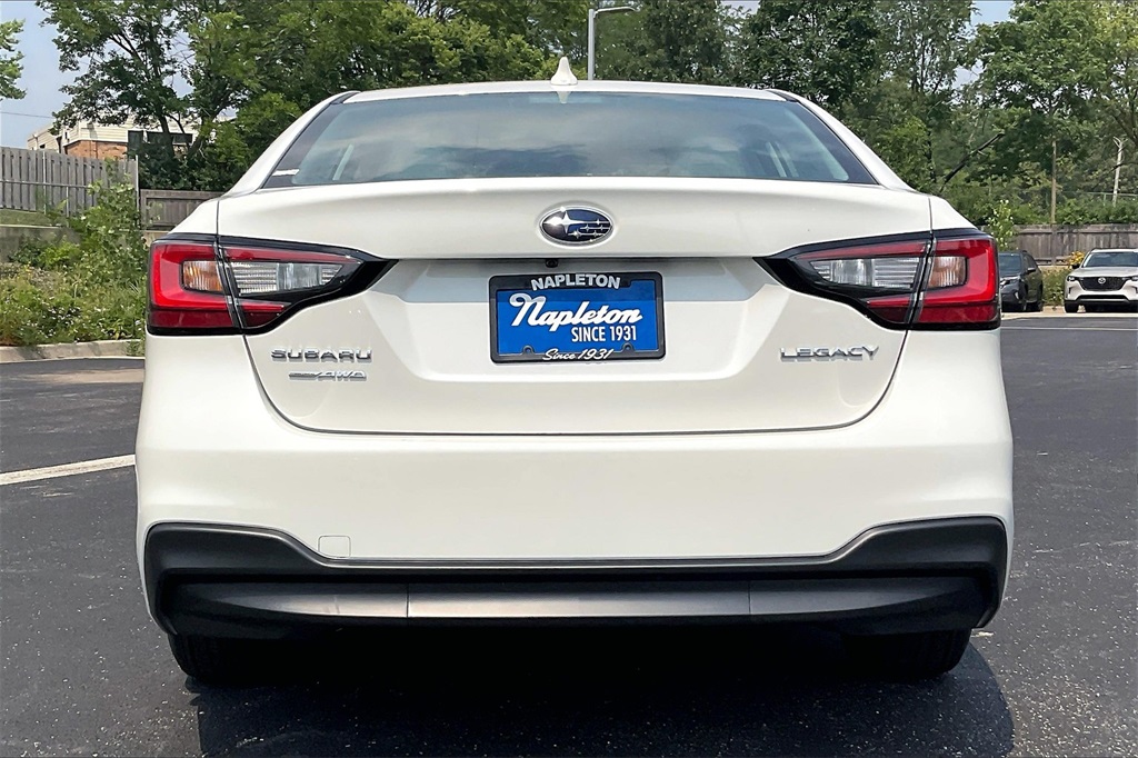2025 Subaru Legacy Premium photo 4