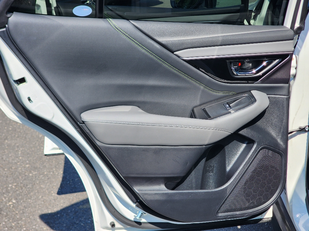 2023 Subaru Outback Onyx Edition photo 25