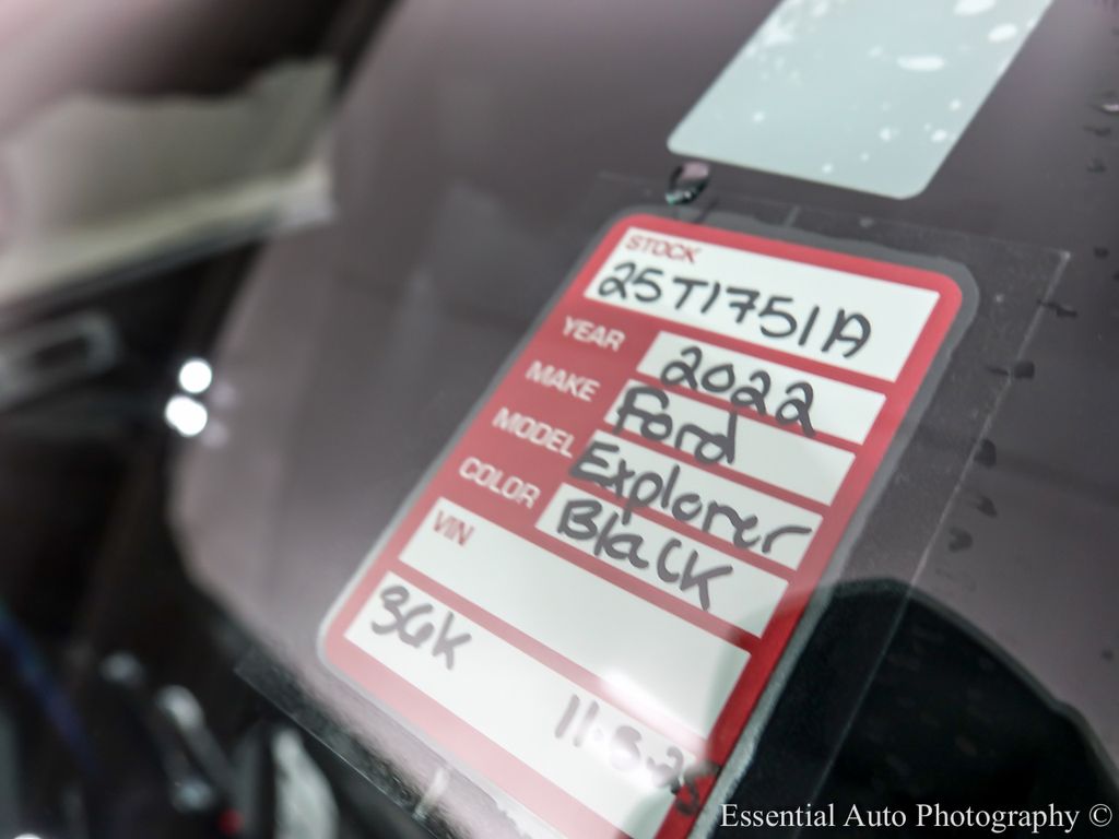 2022 FORD EXPLORER - Image 30