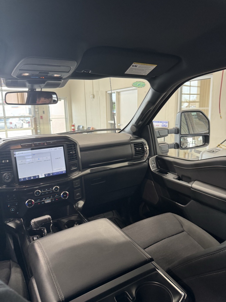 2023 Ford F-150 XLT photo 22