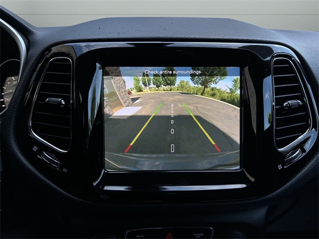 2020 Jeep Compass Limited photo 27