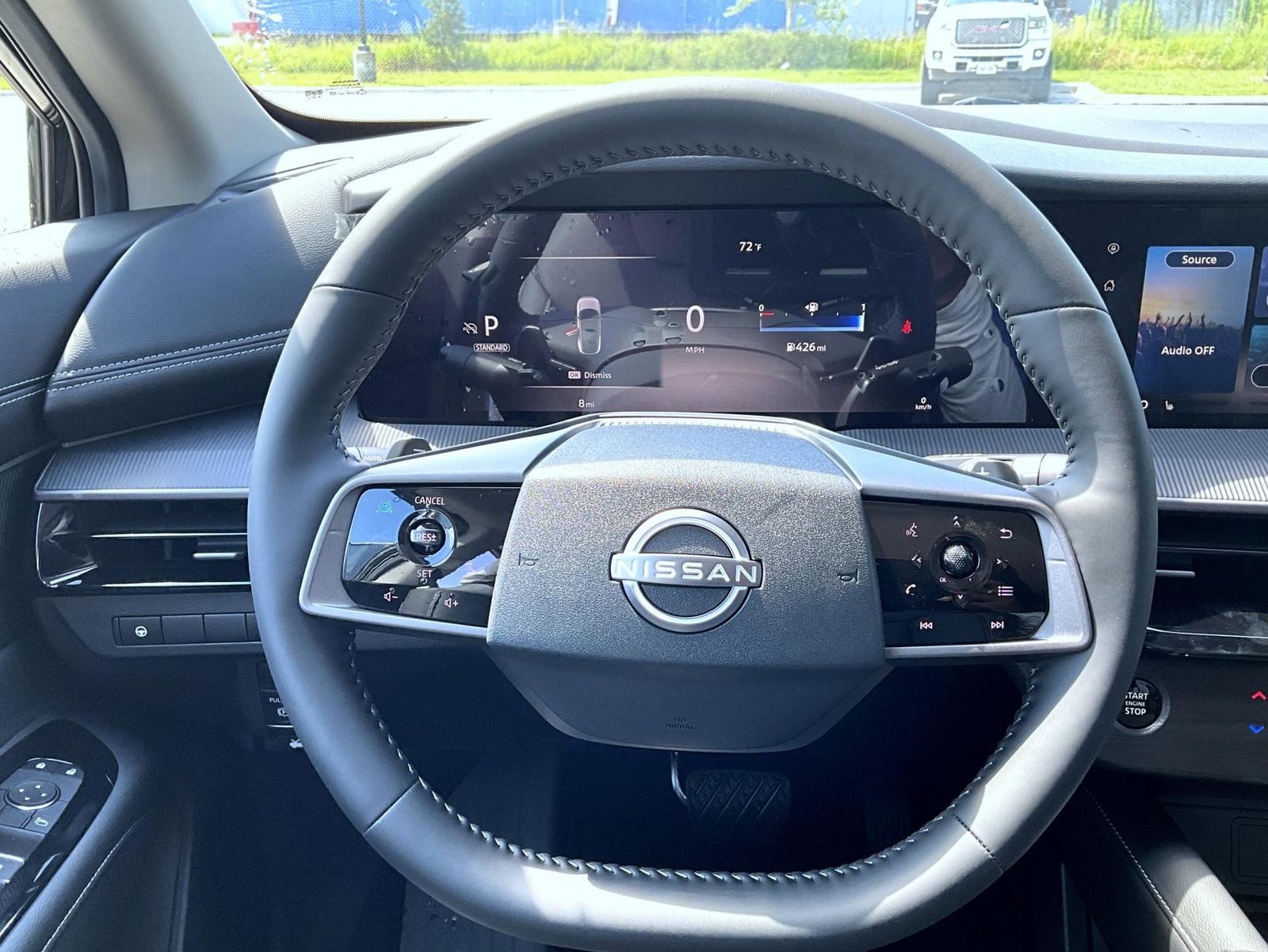2025 Nissan Murano SV photo 12