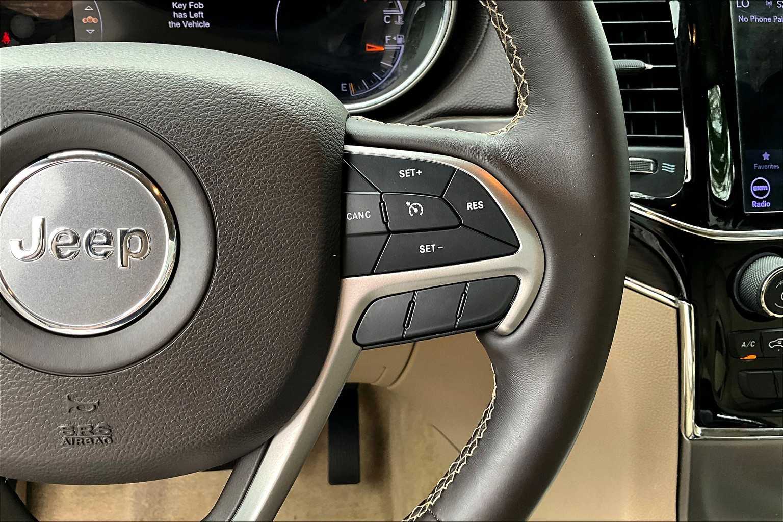 2019 Jeep Grand Cherokee Overland Sport photo 23
