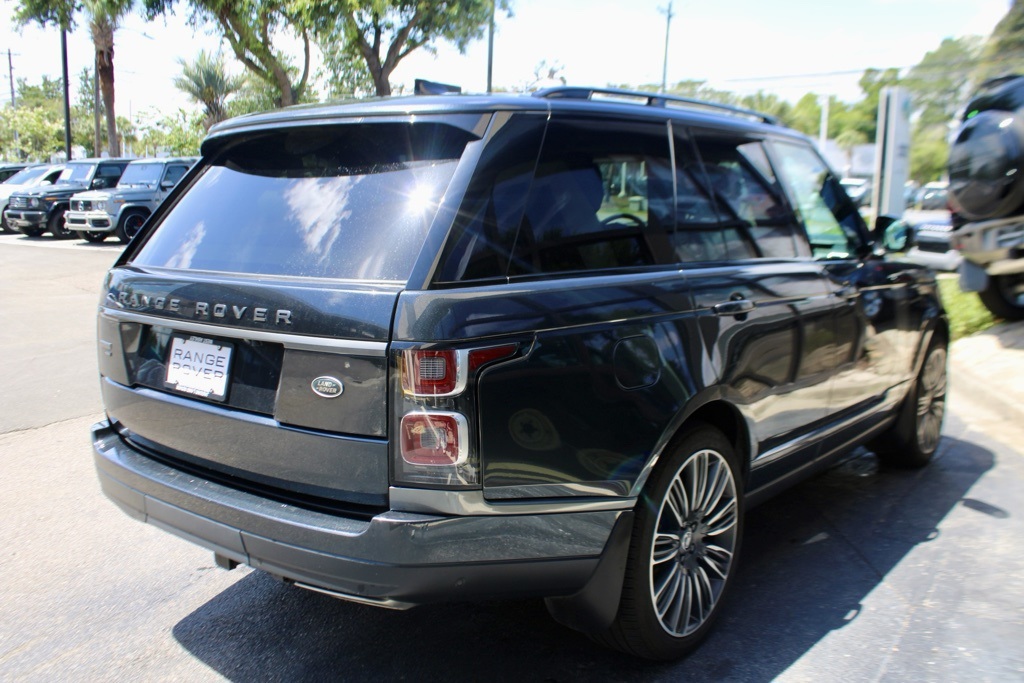 2021 Land Rover Range Rover Autobiography photo 6