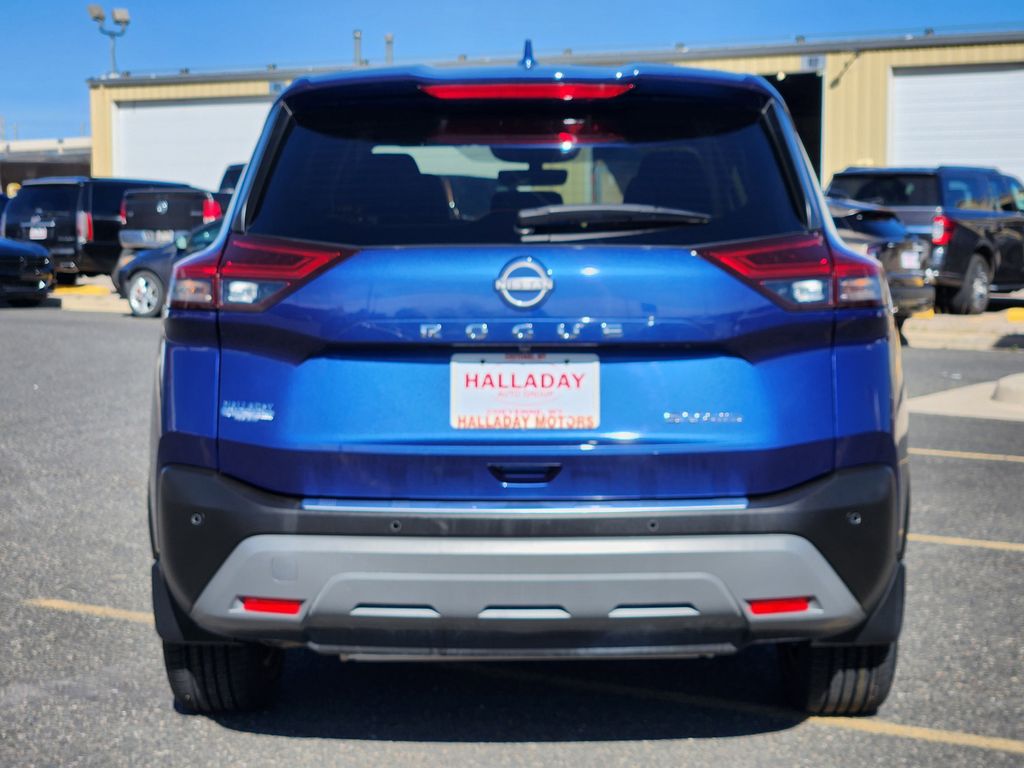 2023 Nissan Rogue SV photo 4