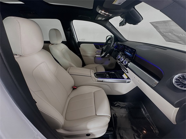2025 Mercedes Benz GLB 250 photo 26