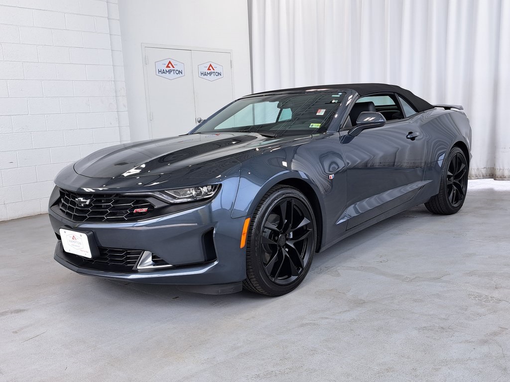 2023 Chevrolet Camaro 2LT photo 2