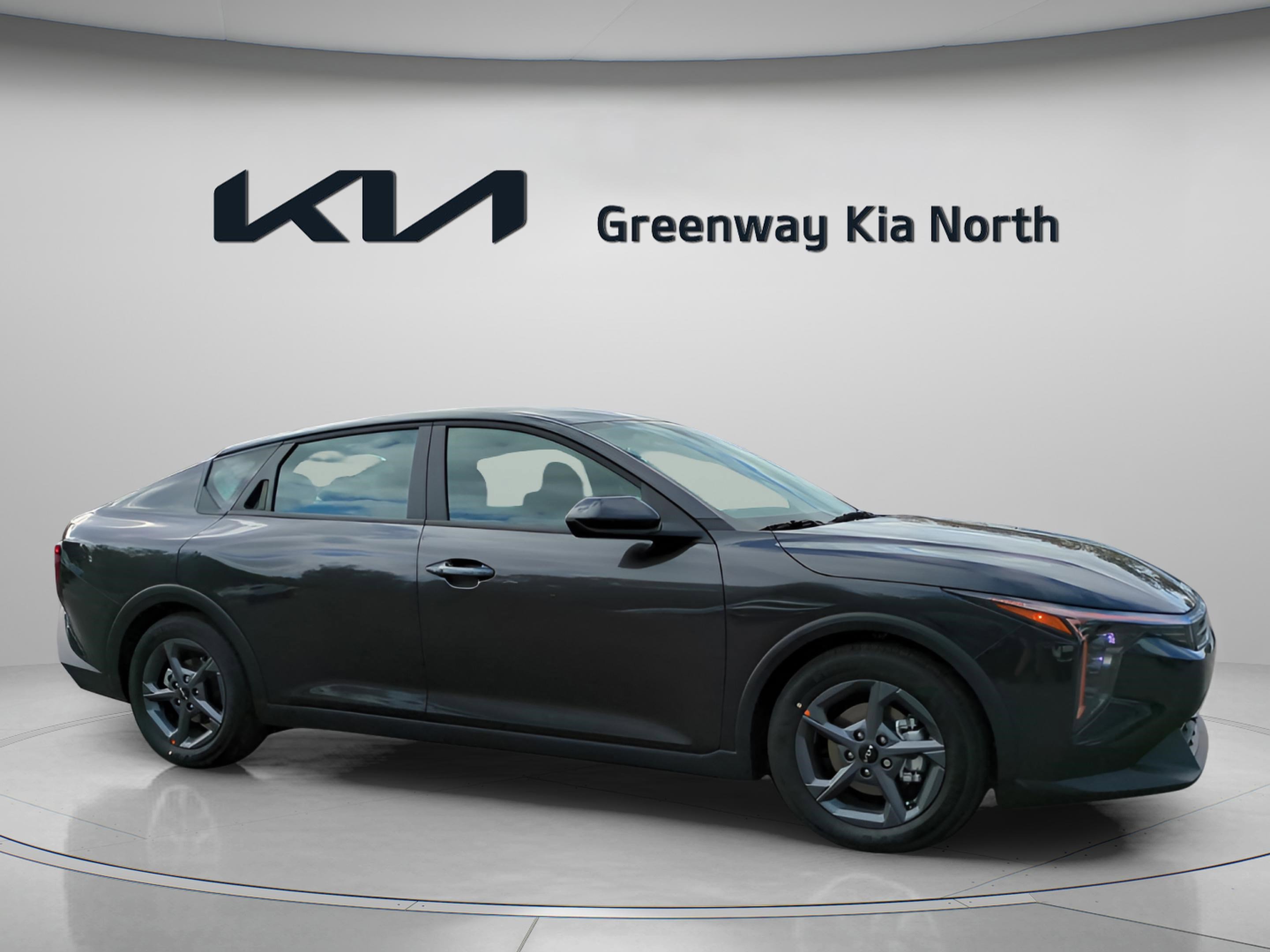 2025 Kia K4 LXS's photo