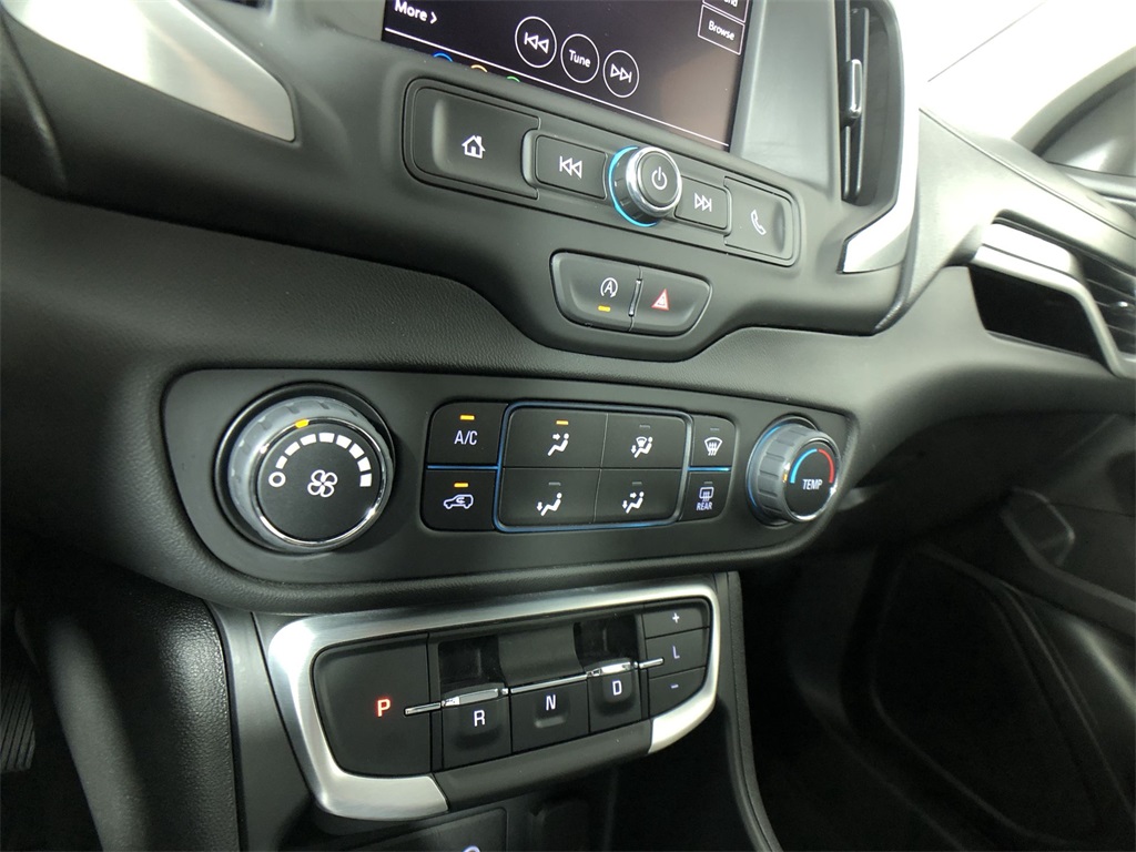 2024 Gmc Terrain SLE photo 13