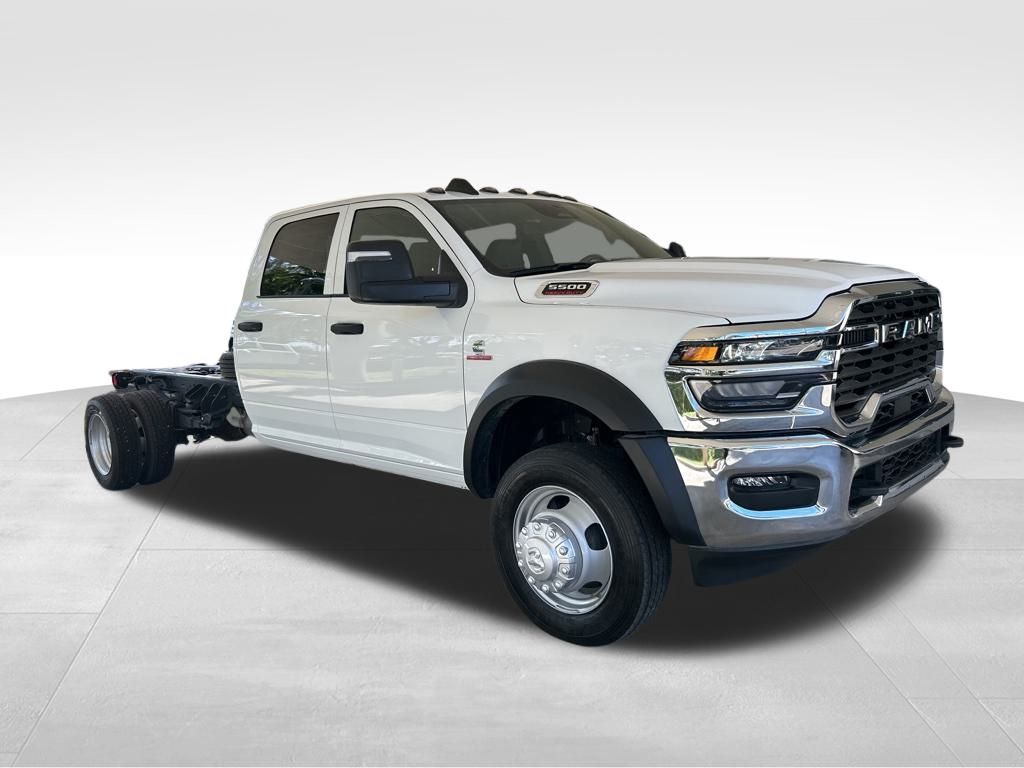 2026 Ram 5500 Tradesman photo 2