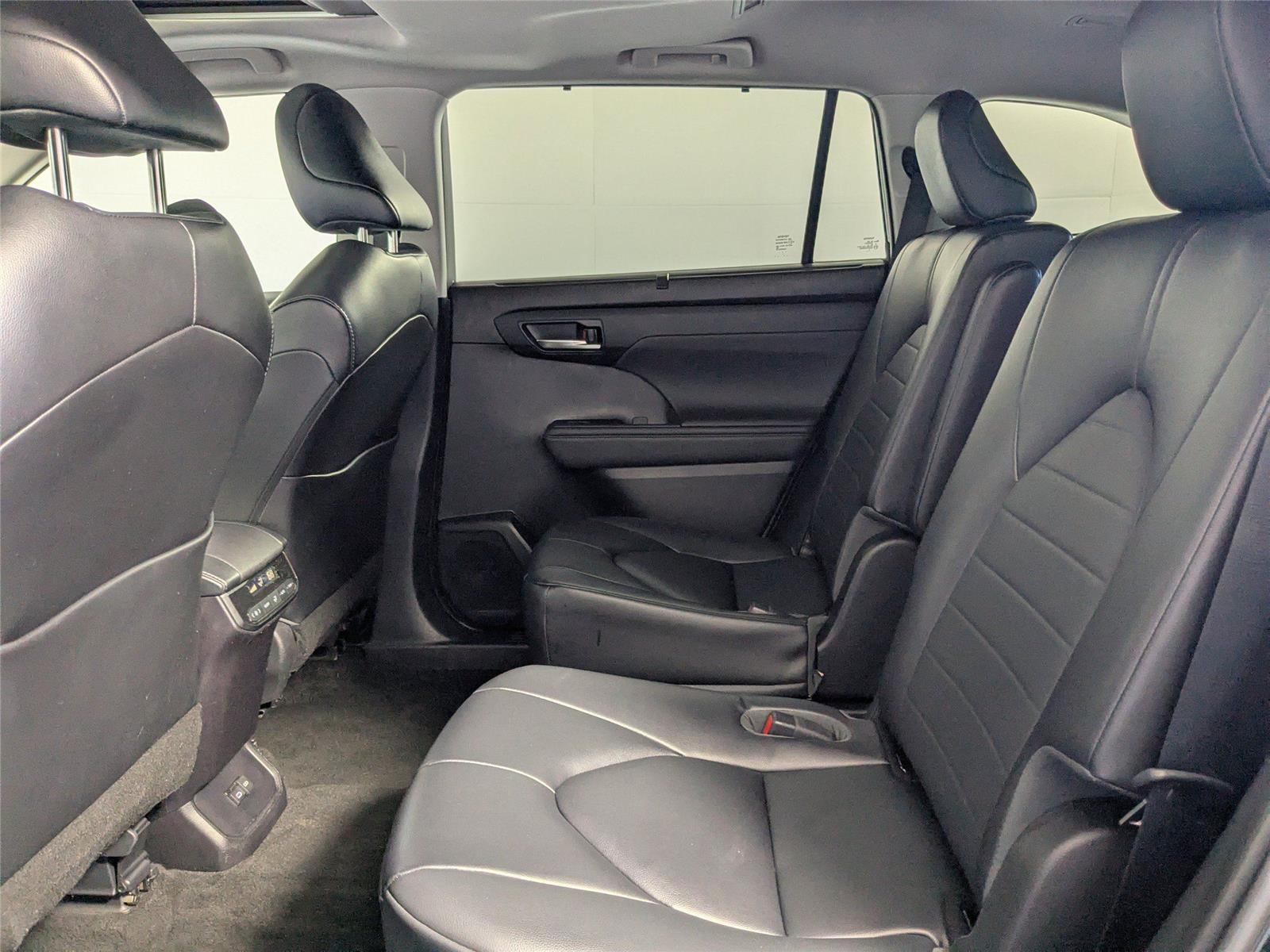 2023 Toyota Highlander Limited Platinum XLE XSE photo 6