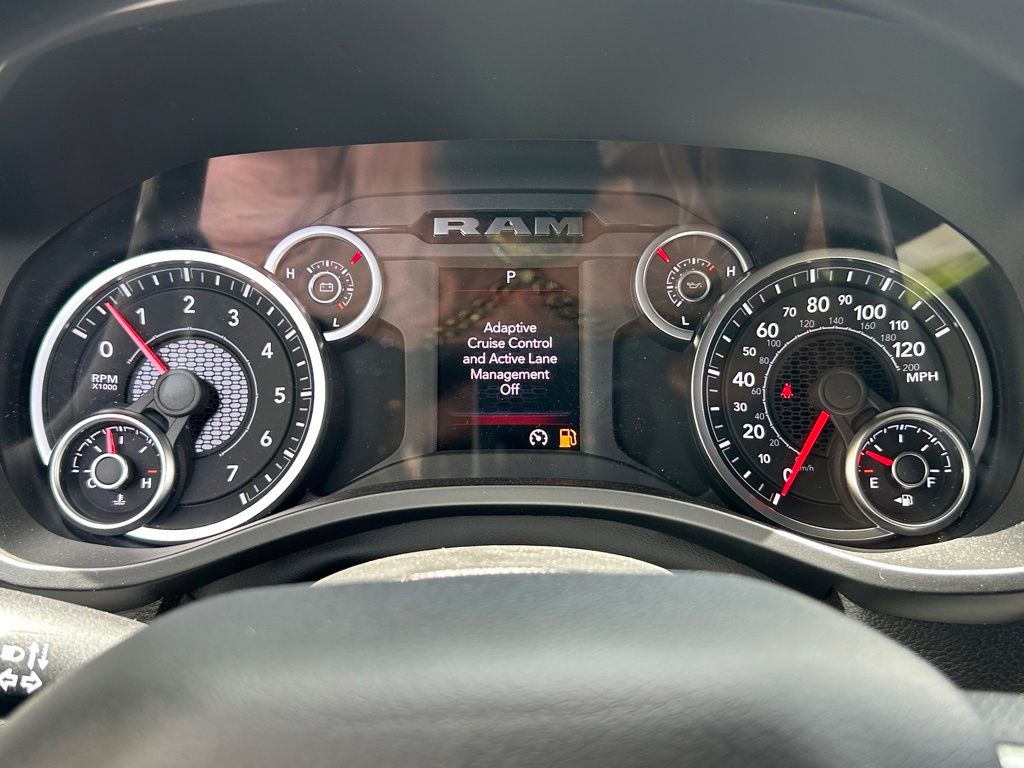 2025 Ram 1500 Tradesman photo 35