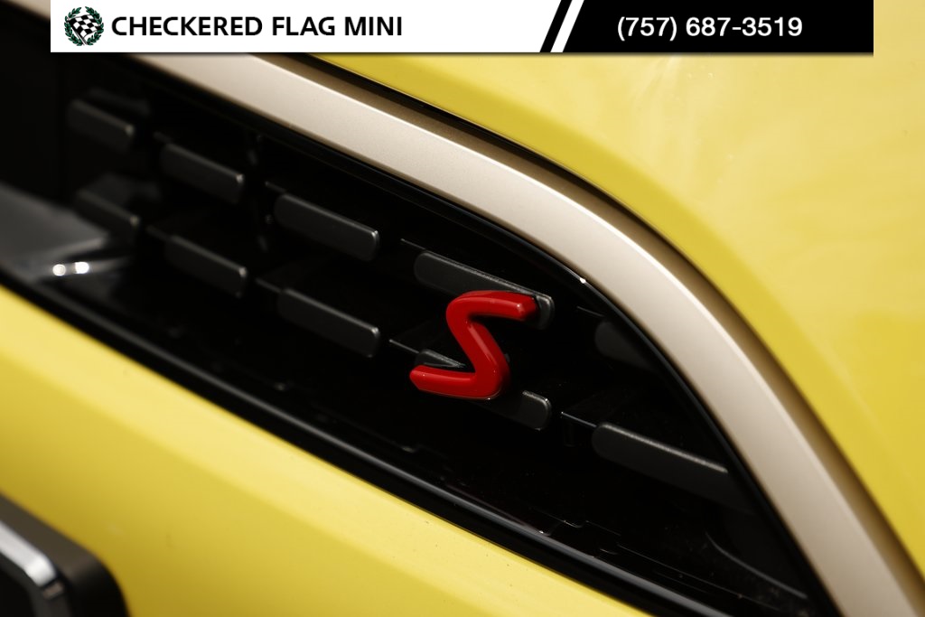 2025 Mini Cooper S Iconic photo 12