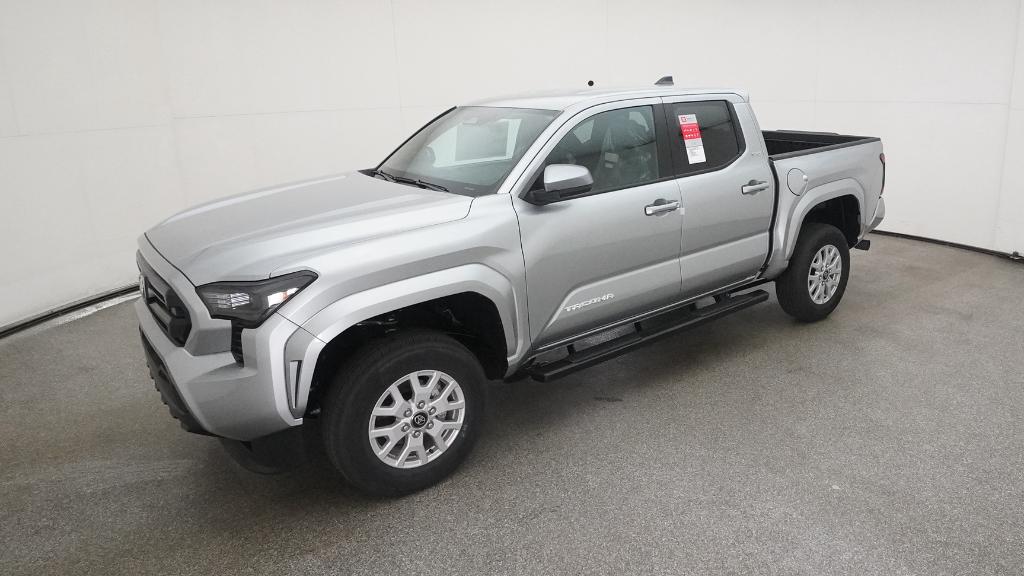 2025 Toyota Tacoma SR5's photo