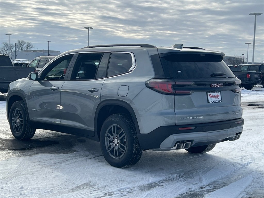 2026 GMC ACADIA - Image 5