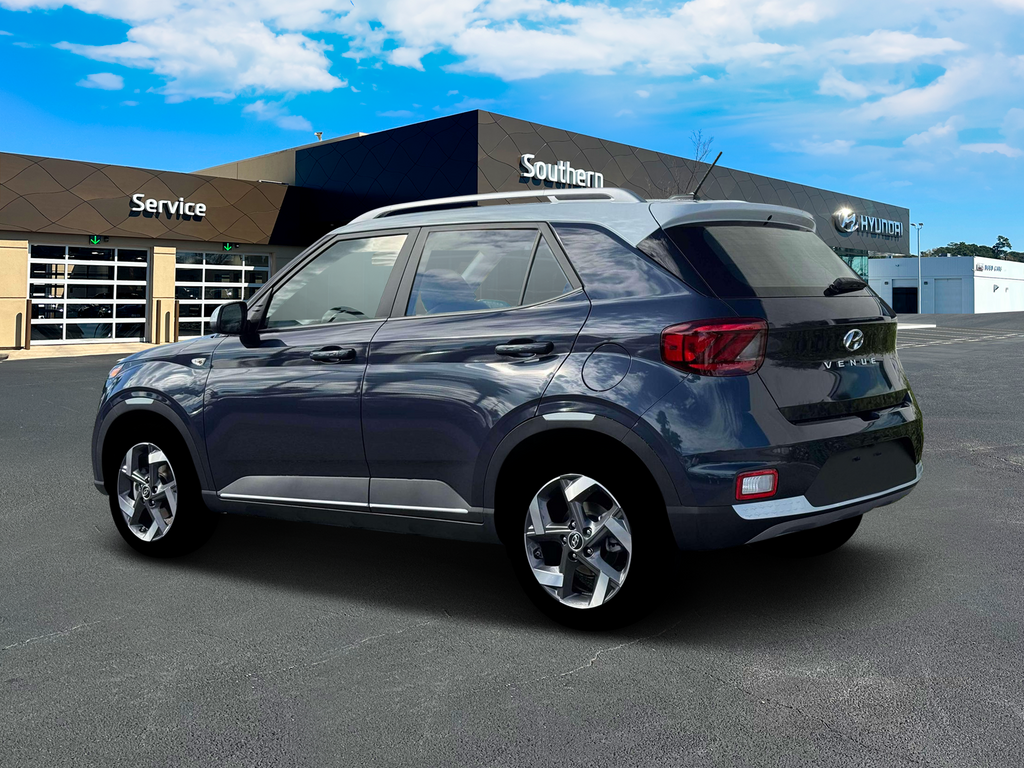 2026 Hyundai Venue SEL photo 2