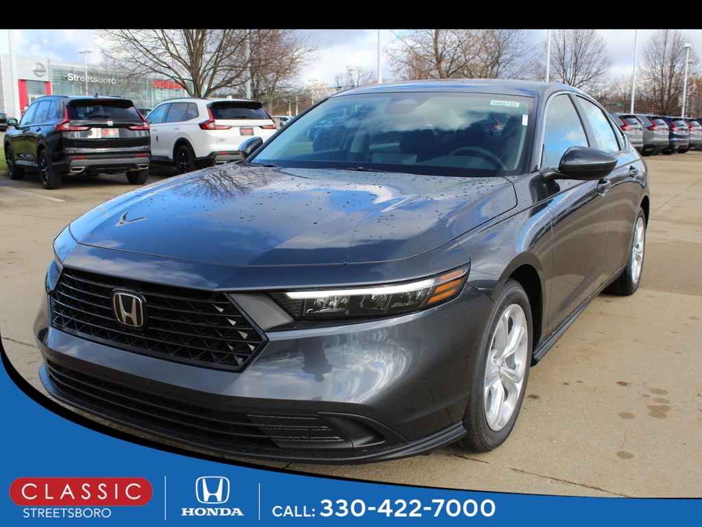 2025 Honda Accord LX's photo