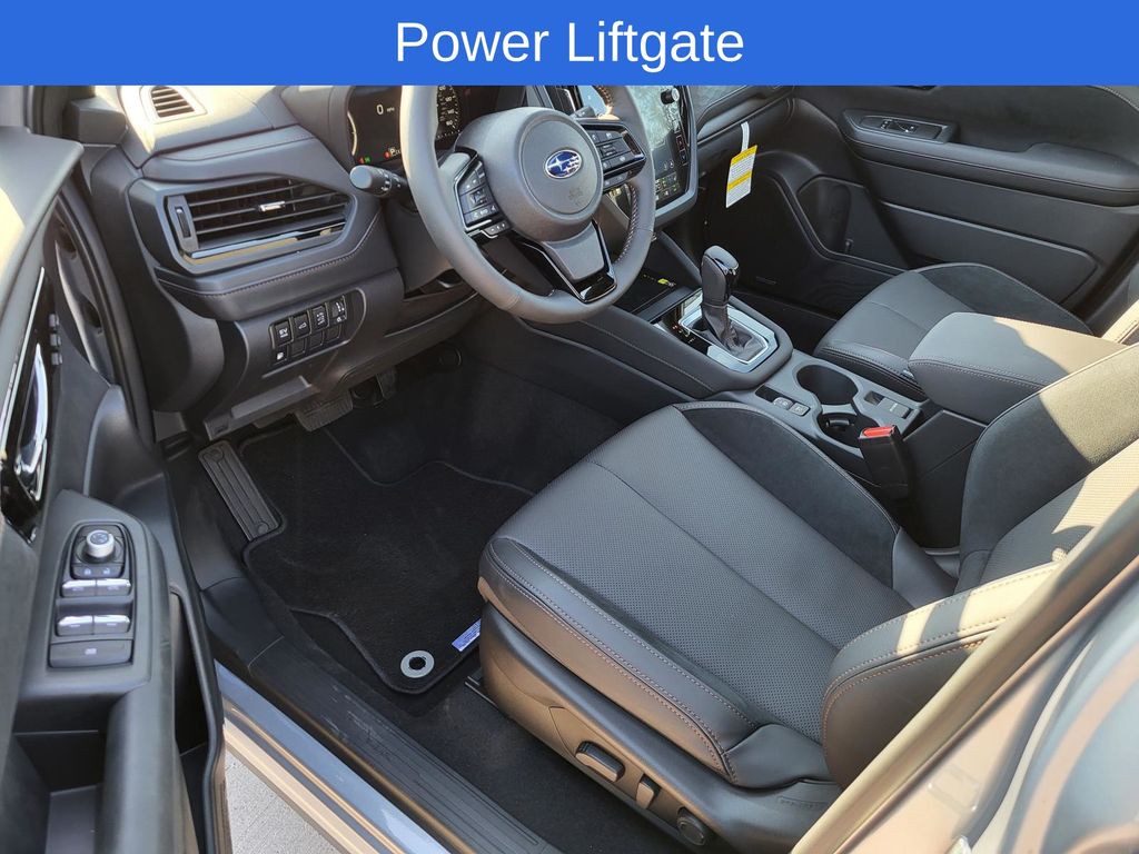 2025 Subaru Forester Touring photo 6