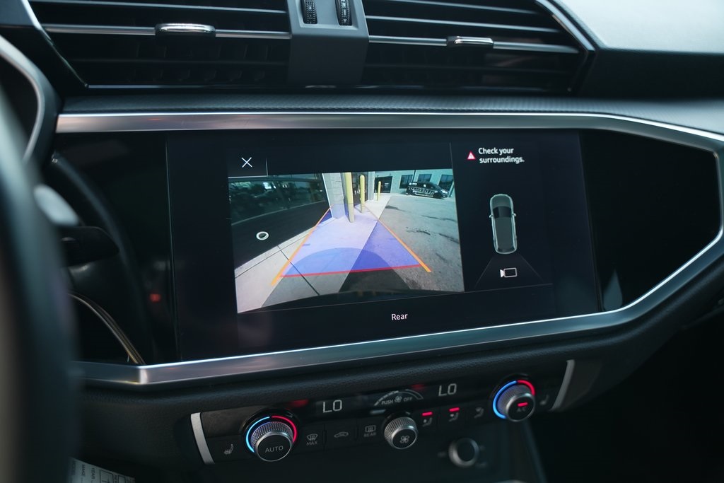 2021 Audi Q3 S line Premium photo 22